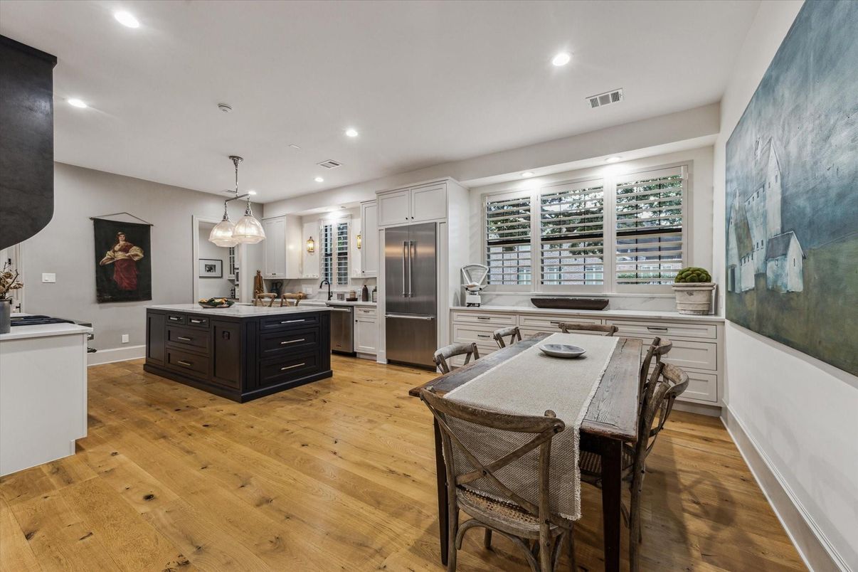 Dining room, Interior, Kitchen, Pendant Lights, Recessed Lighting, Stainless Steel Appliances, Wood Texture Flooring