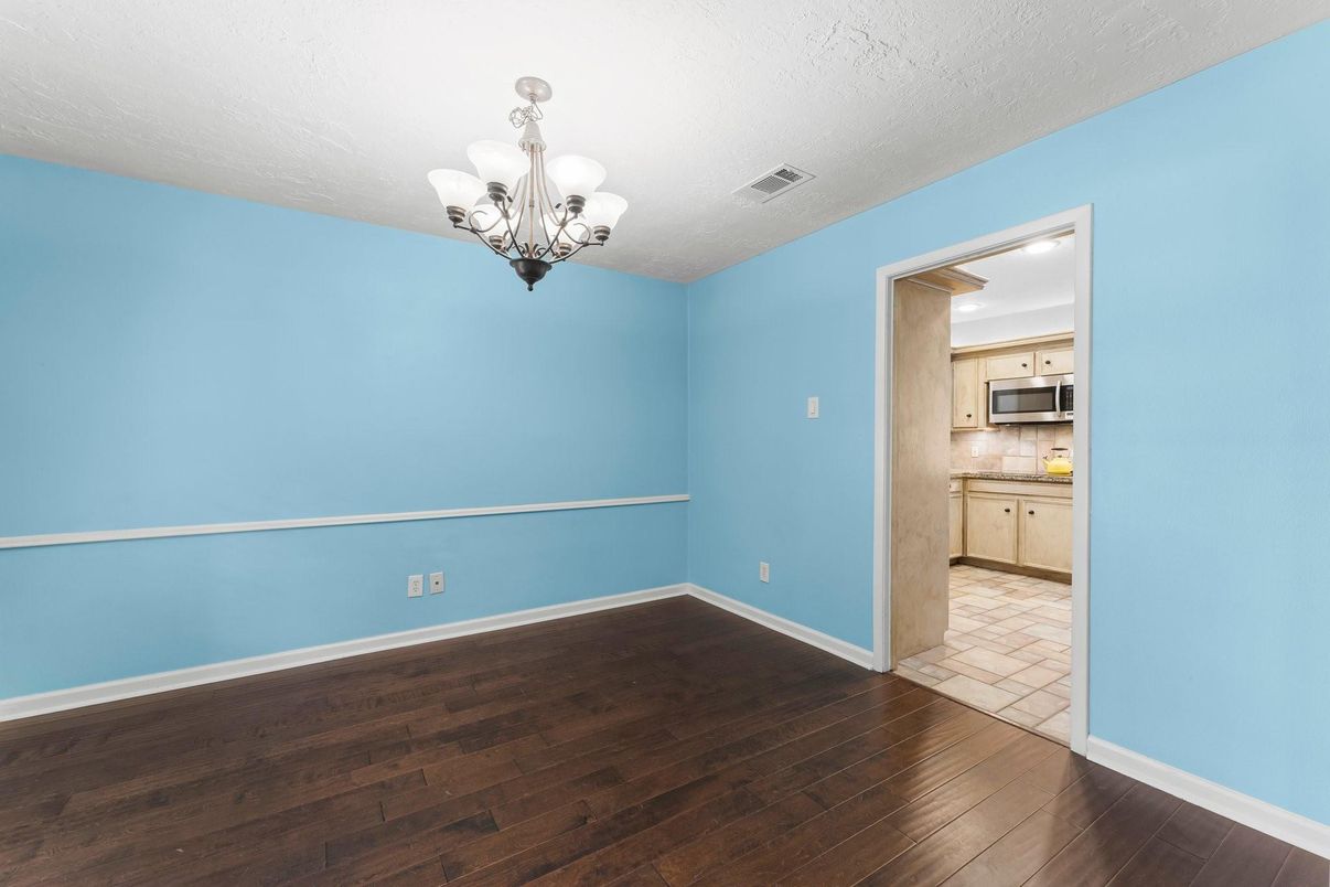 Chandelier, Empty room, Interior, Kitchen, Wood Texture Flooring