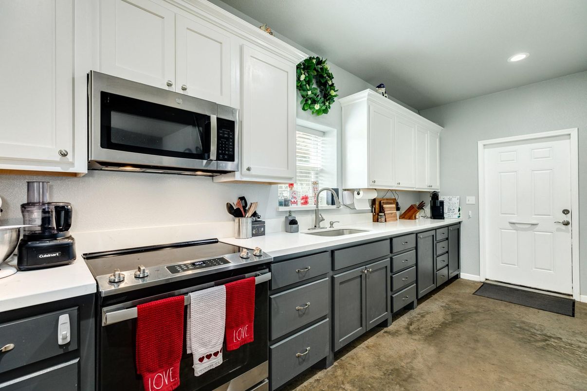 Interior, Kitchen, Recessed Lighting
