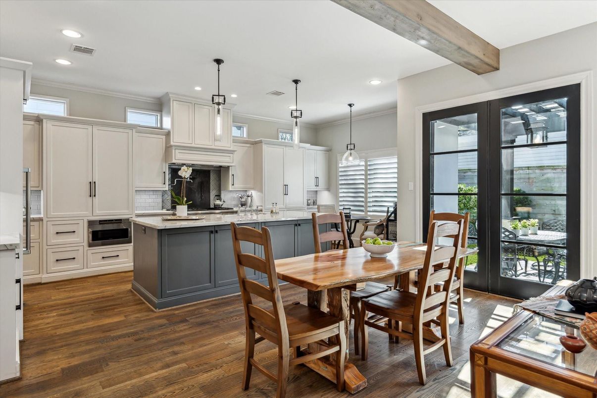 Dining room, Interior, Kitchen, Pendant Lights, Recessed Lighting, Wood Texture Flooring