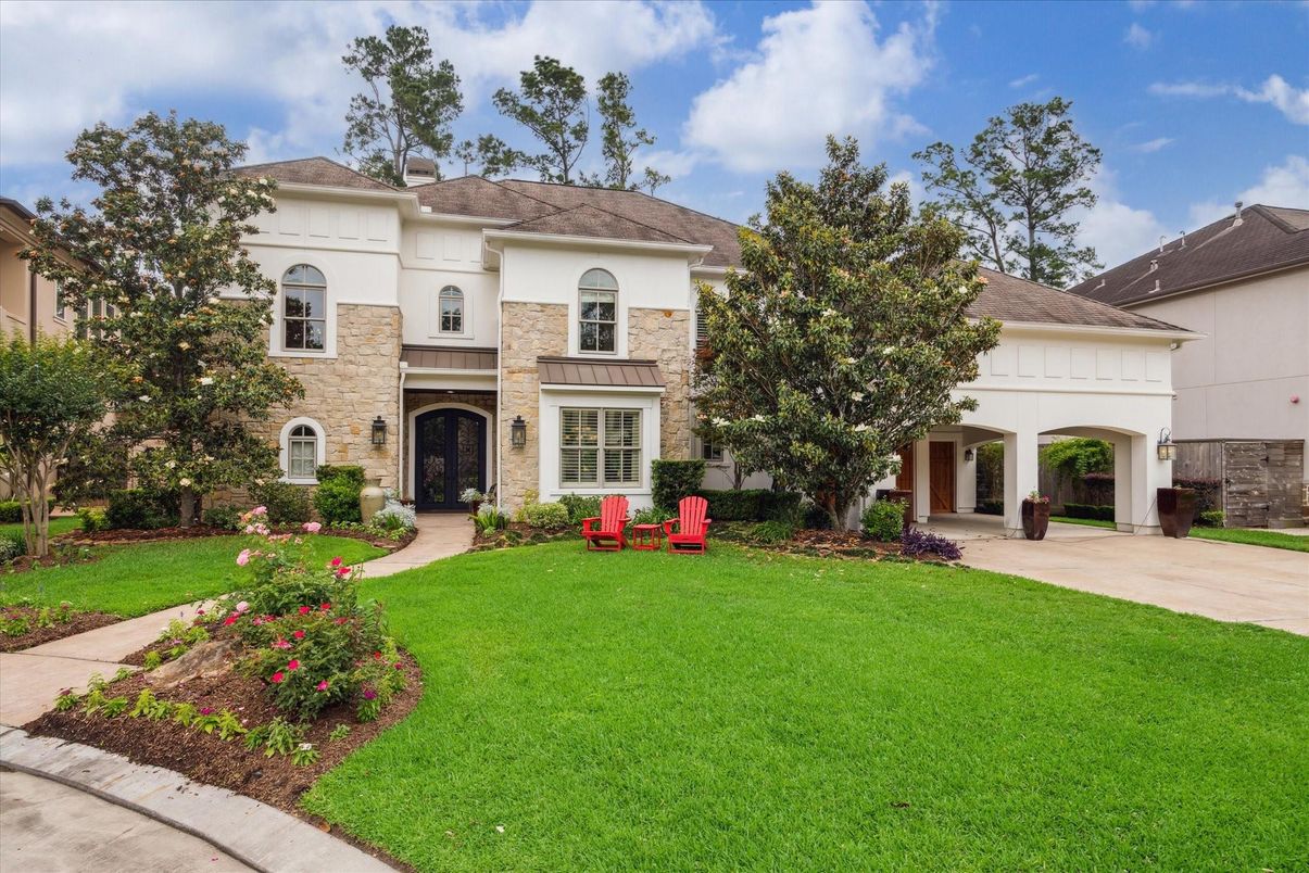 Backyard, Exterior, Facade, French Provincial