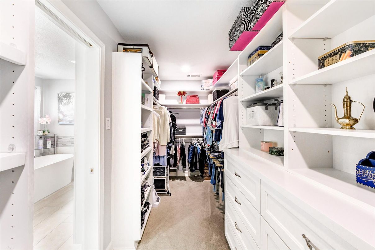 Interior, Recessed Lighting, Walk-in Closets