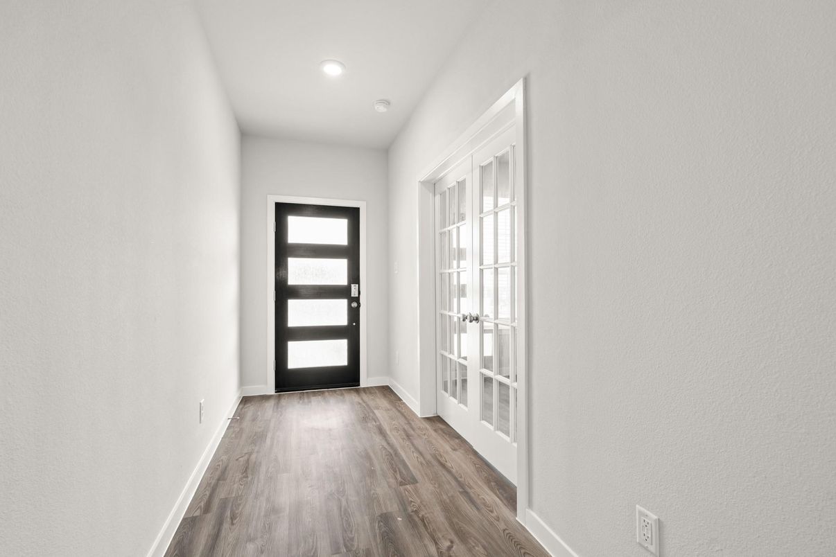 Interior, Recessed Lighting, Wood Texture Flooring