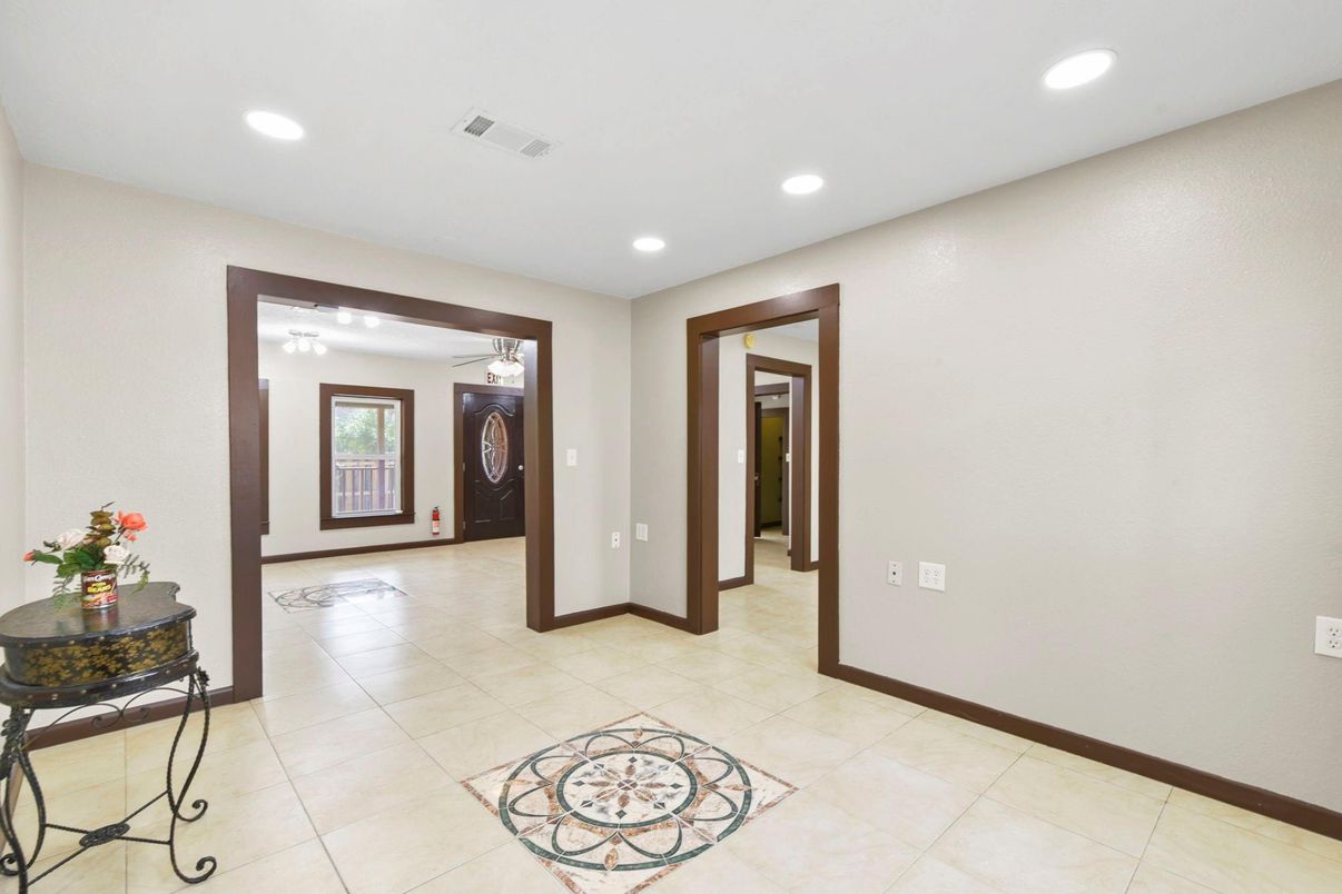 Interior, Recessed Lighting