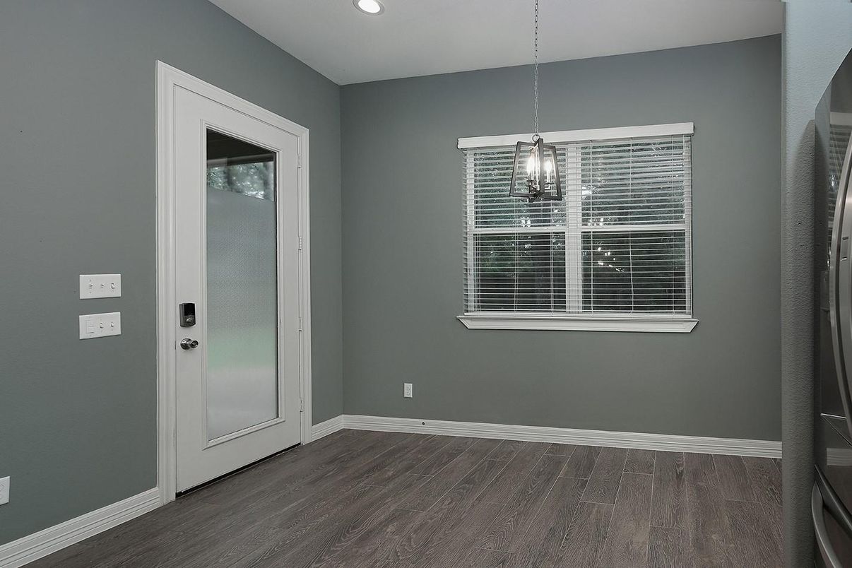 Interior, Pendant Lights, Recessed Lighting, Wood Texture Flooring