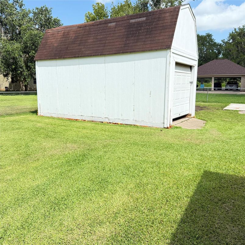 Backyard, Detached Garage, Exterior