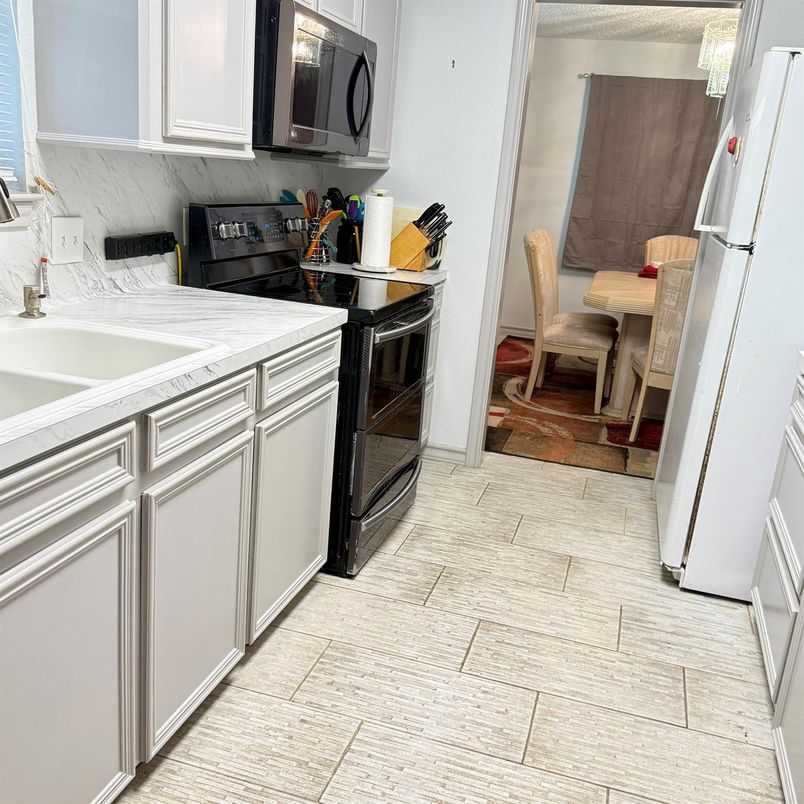 Interior, Kitchen, Marble Walls