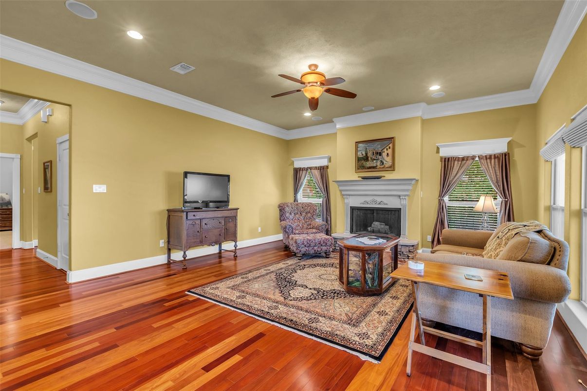 Fireplace, Interior, Living room, Recessed Lighting, Wood Texture Flooring