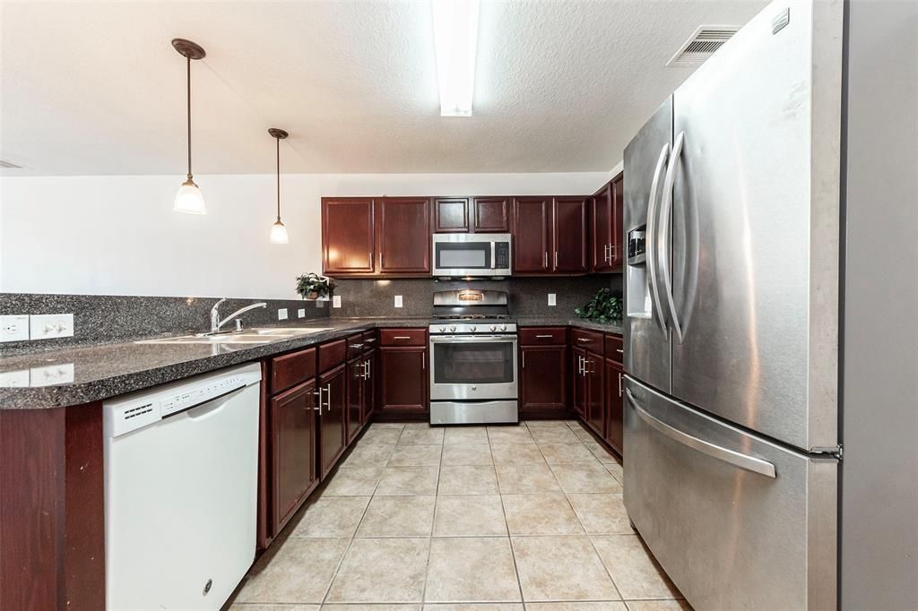 Interior, Kitchen, Pendant Lights, Stainless Steel Appliances