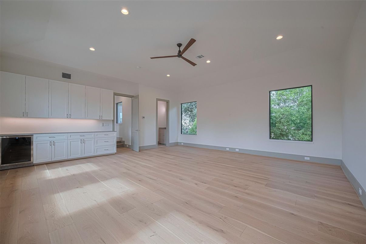 Empty room, Interior, Kitchen, Recessed Lighting, Wood Texture Flooring