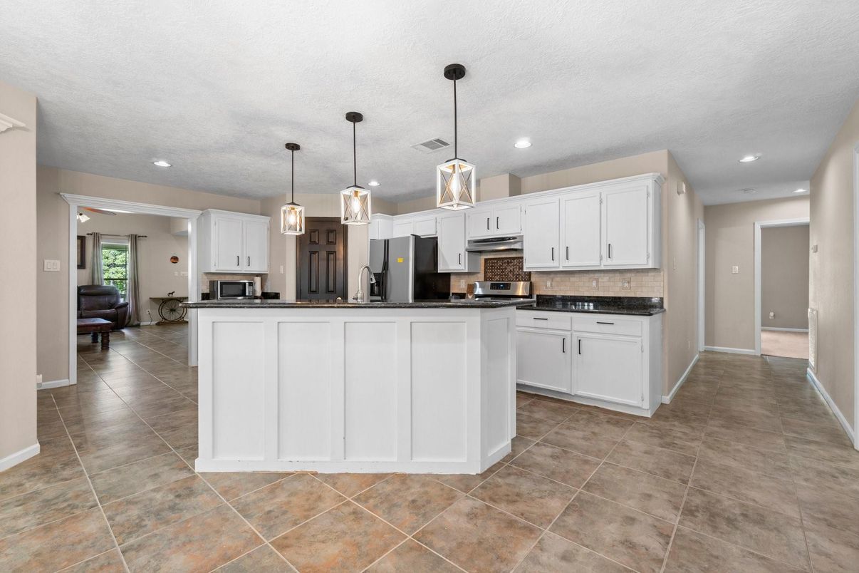 Interior, Kitchen, Pendant Lights, Recessed Lighting