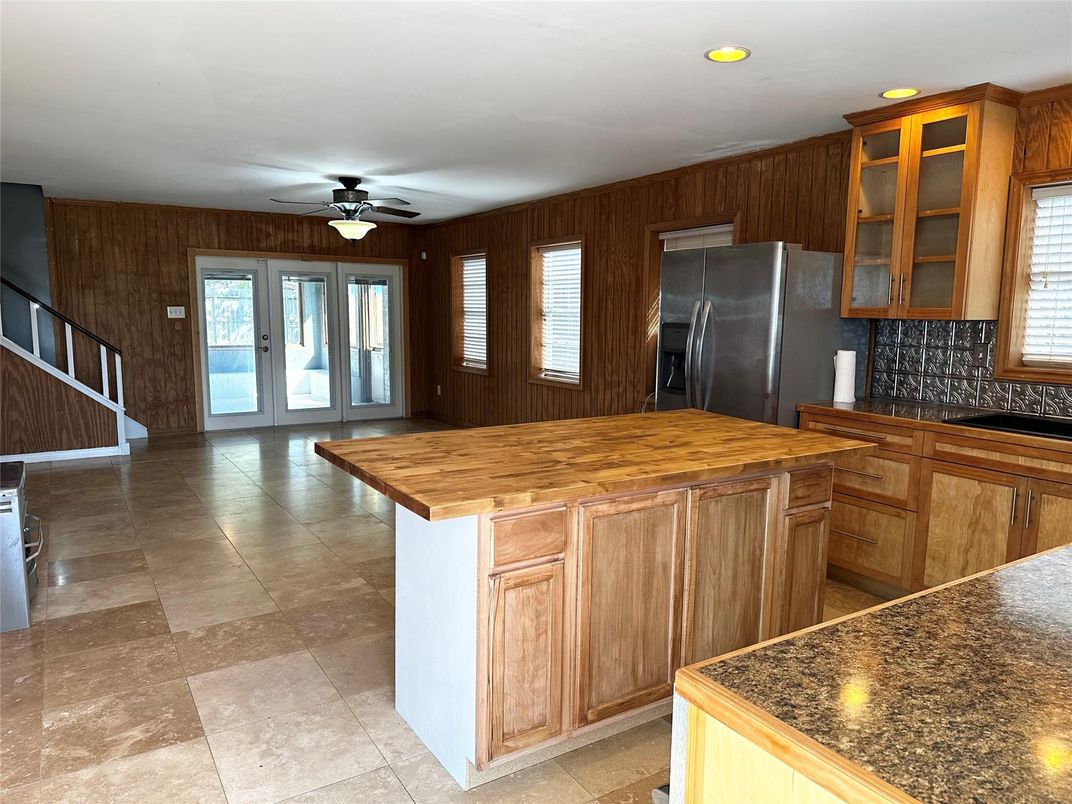 Interior, Kitchen, Recessed Lighting, Wooden Walls