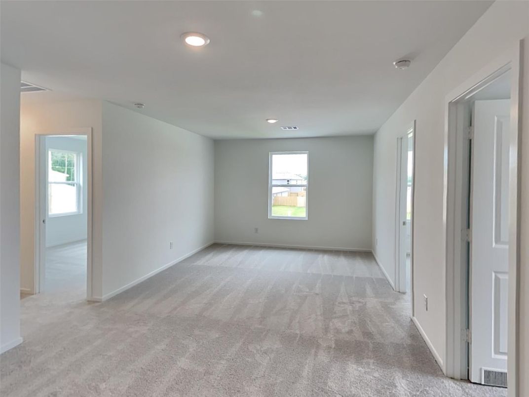 Empty room, Interior, Recessed Lighting