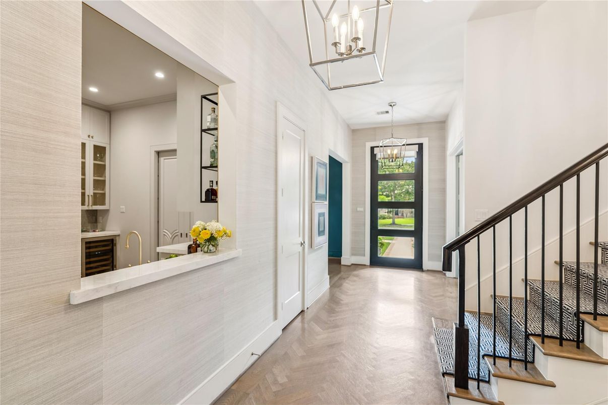Interior, Pendant Lights, Recessed Lighting, Wood Texture Flooring