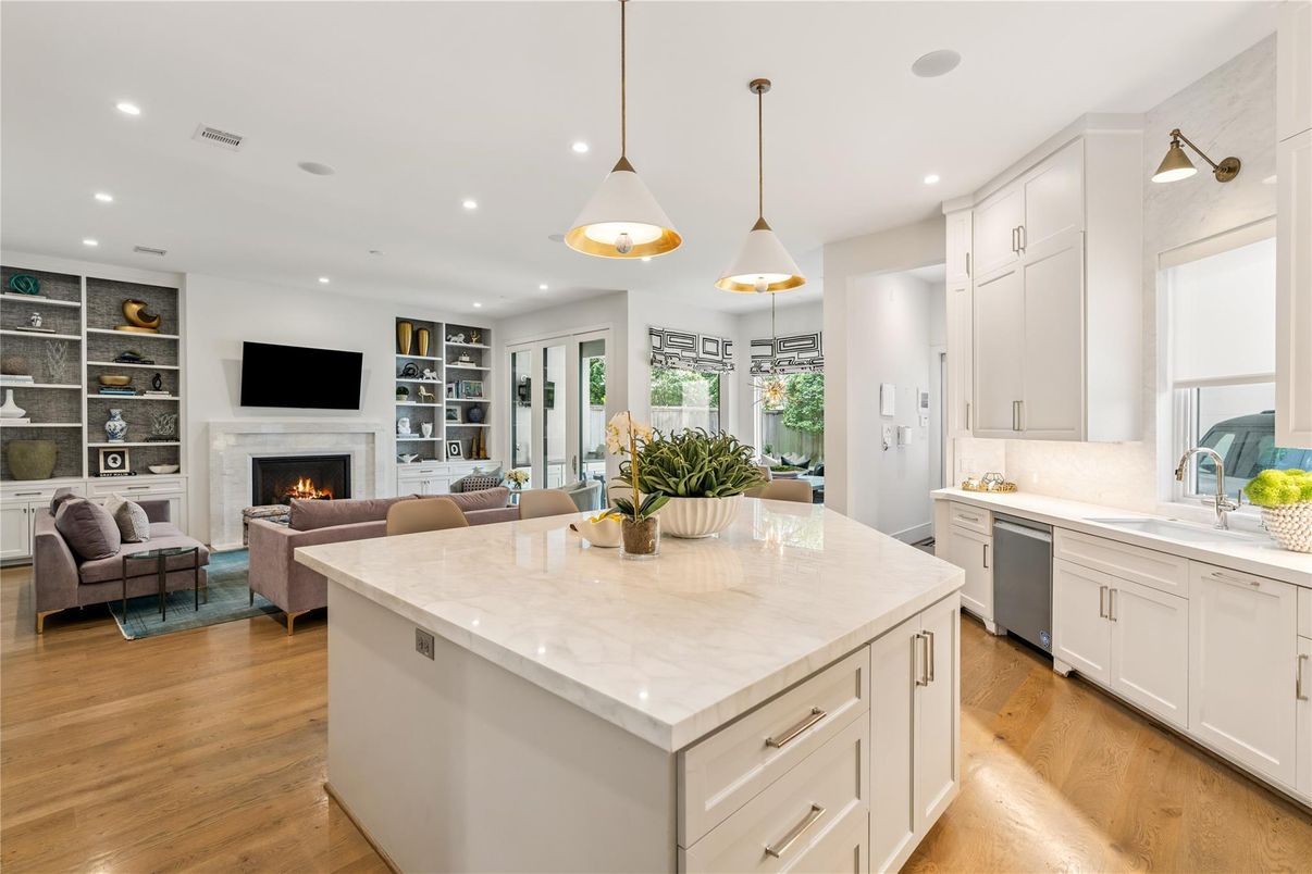 Fireplace, Interior, Kitchen, Living room, Pendant Lights, Recessed Lighting, Wood Texture Flooring