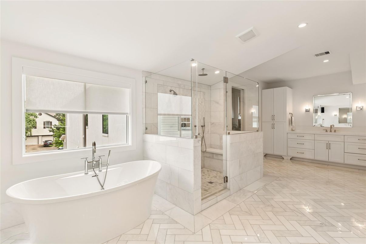 Bathroom, Dual Sink Vanities, Free Standing Baths, Glass Shower, Interior, Recessed Lighting