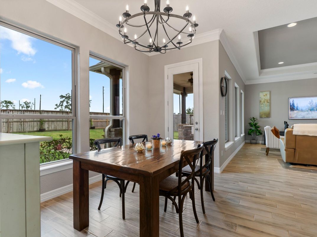 Chandelier, Dining room, Interior, Living room, Recessed Lighting, Wood Texture Flooring