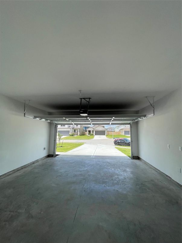 Garage, Interior