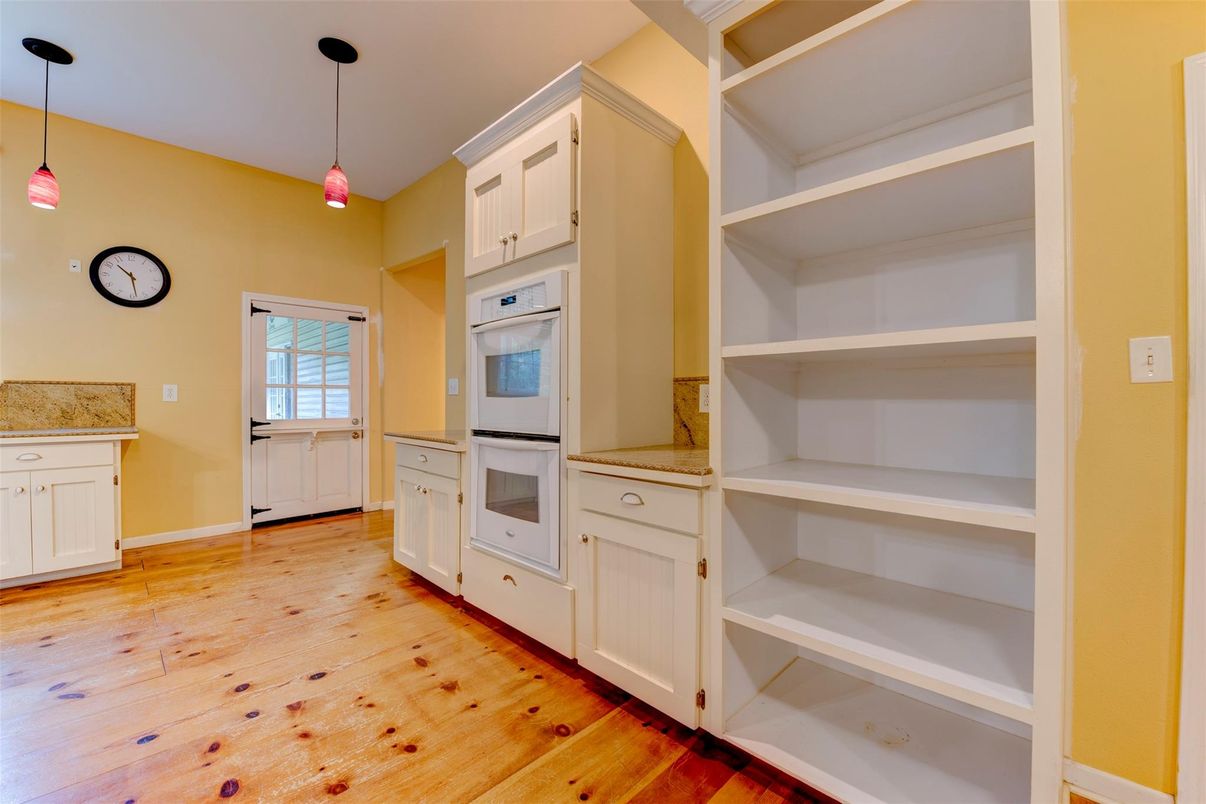 Interior, Kitchen, Pendant Lights, Wood Texture Flooring