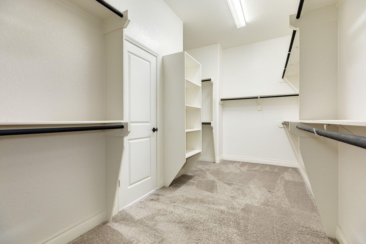 Interior, Walk-in Closets