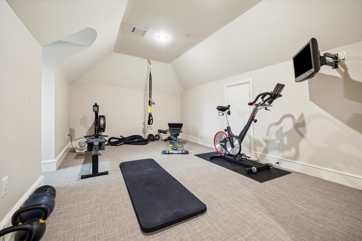 Fitness Equipment, Interior, Recessed Lighting