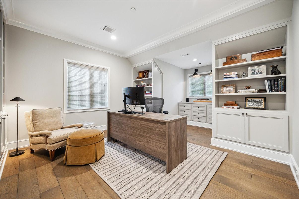 Home Office, Interior, Recessed Lighting, Wood Texture Flooring