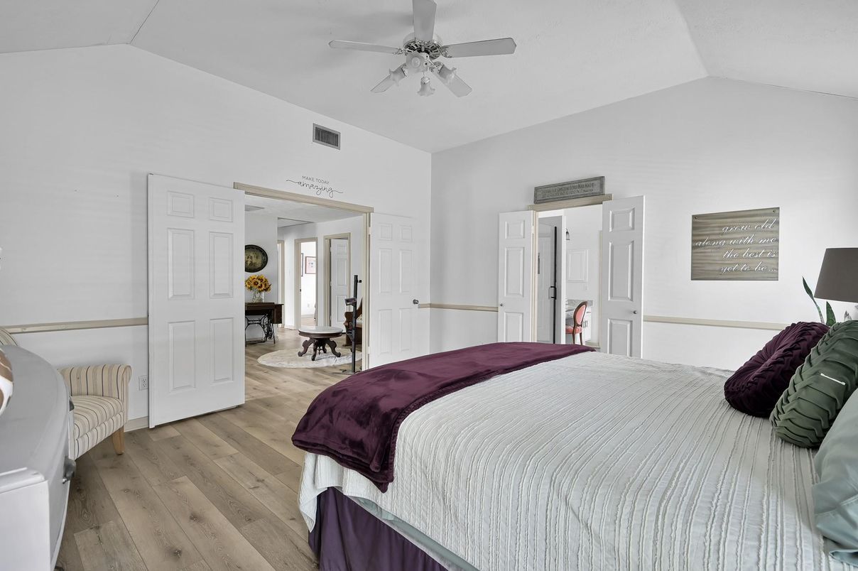 Bedroom, Interior, Wood Texture Flooring