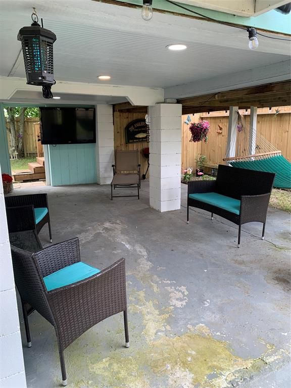 Exterior, Recessed Lighting