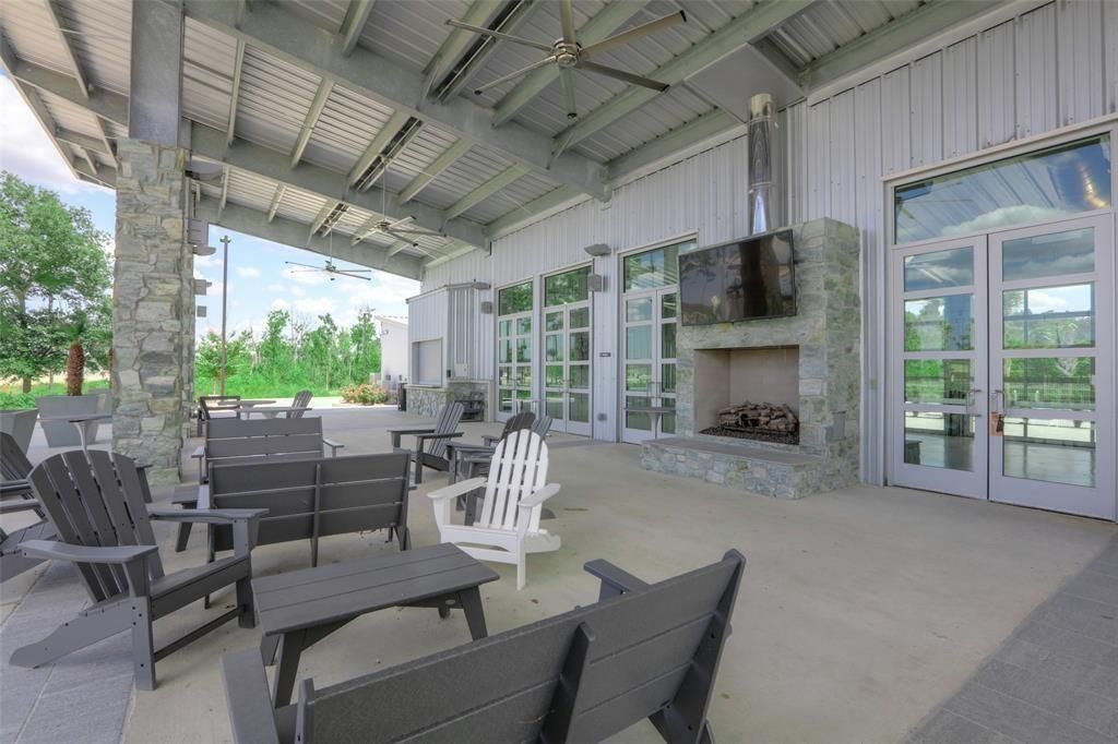 Exterior, Fireplace