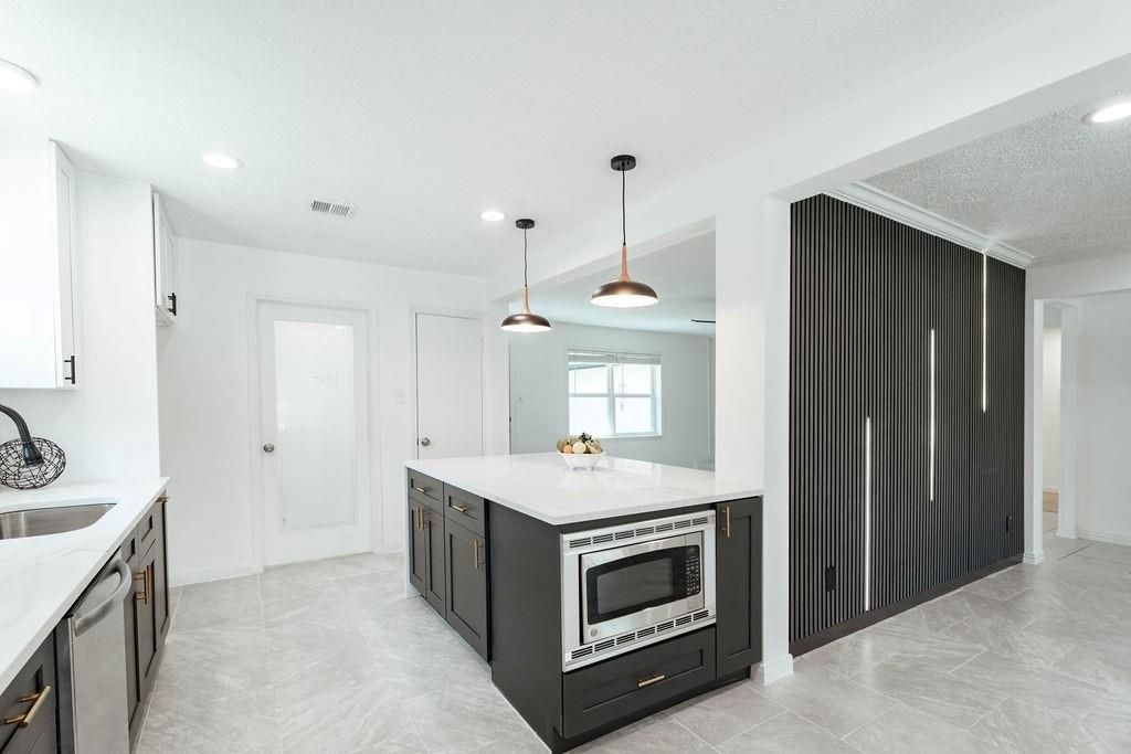 Interior, Kitchen, Pendant Lights, Recessed Lighting, Stainless Steel Appliances