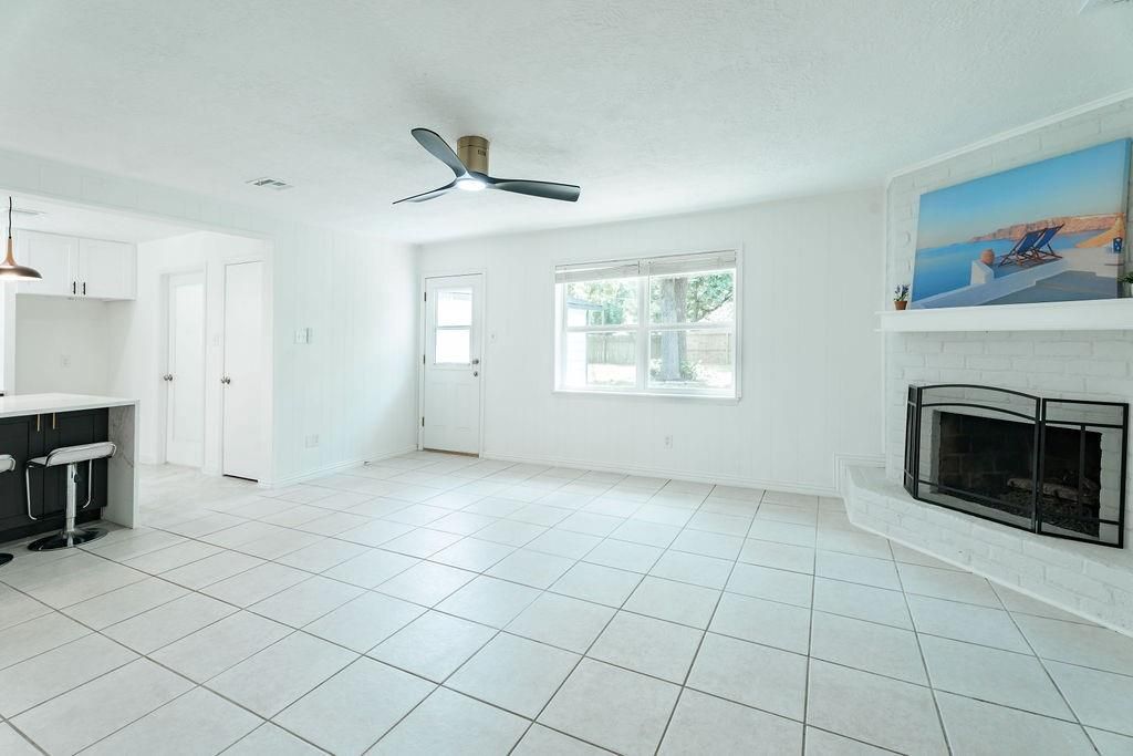 Empty room, Fireplace, Interior, Pendant Lights