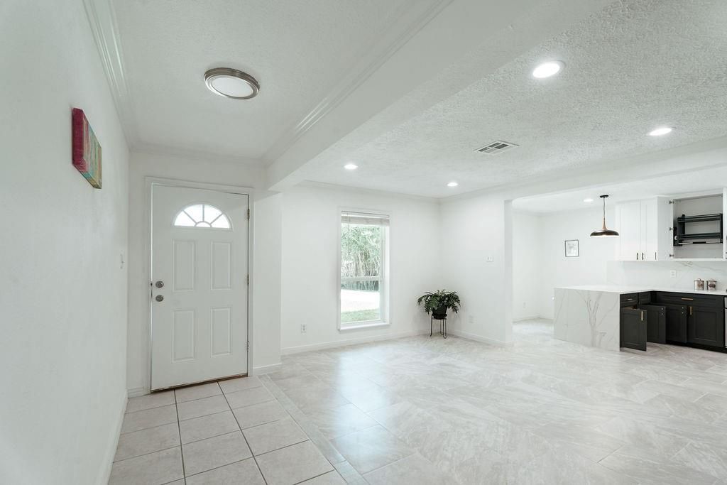 Interior, Kitchen, Pendant Lights, Recessed Lighting