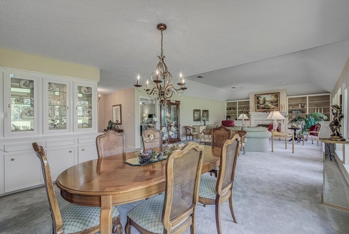 Chandelier, Dining room, Interior, Living room