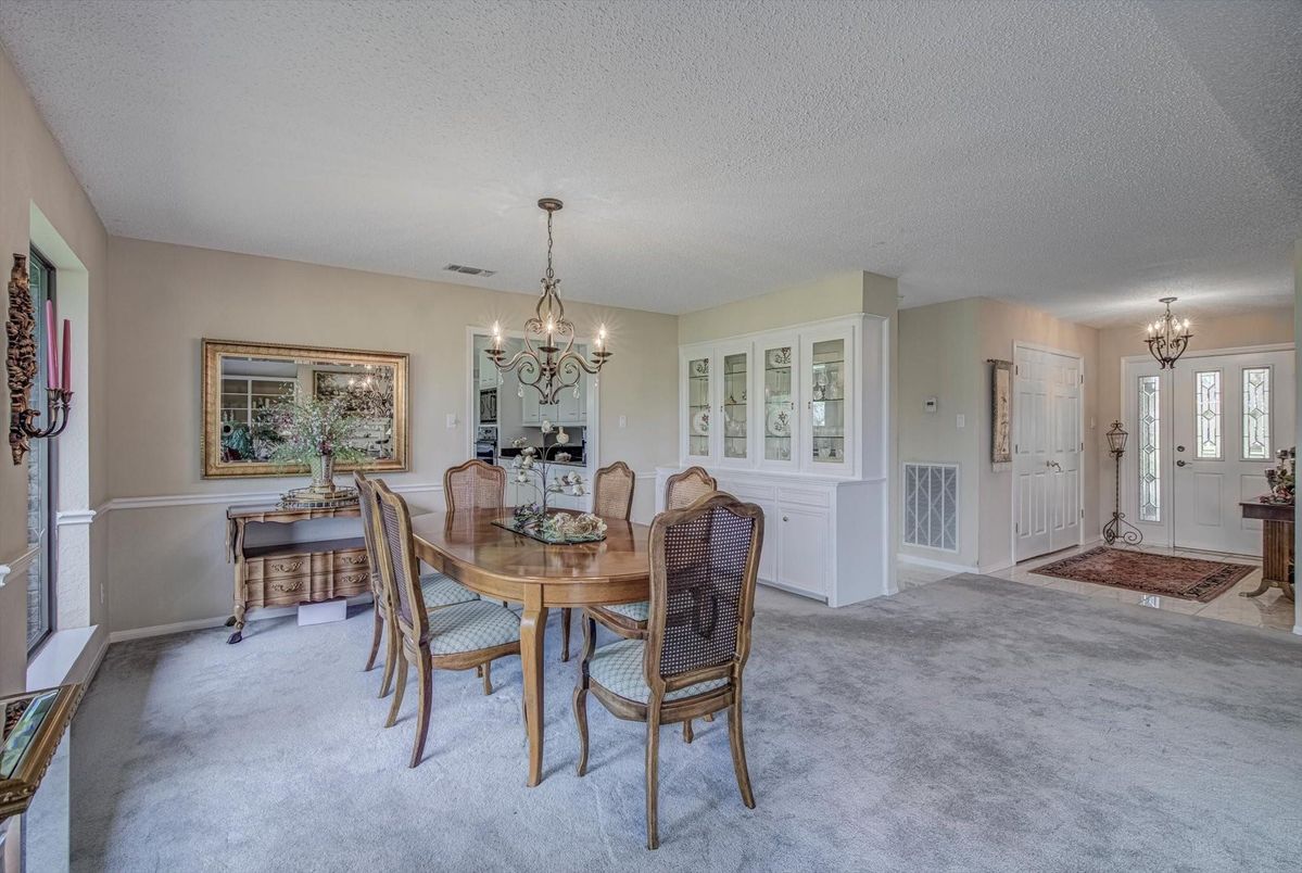 Chandelier, Dining room, Interior