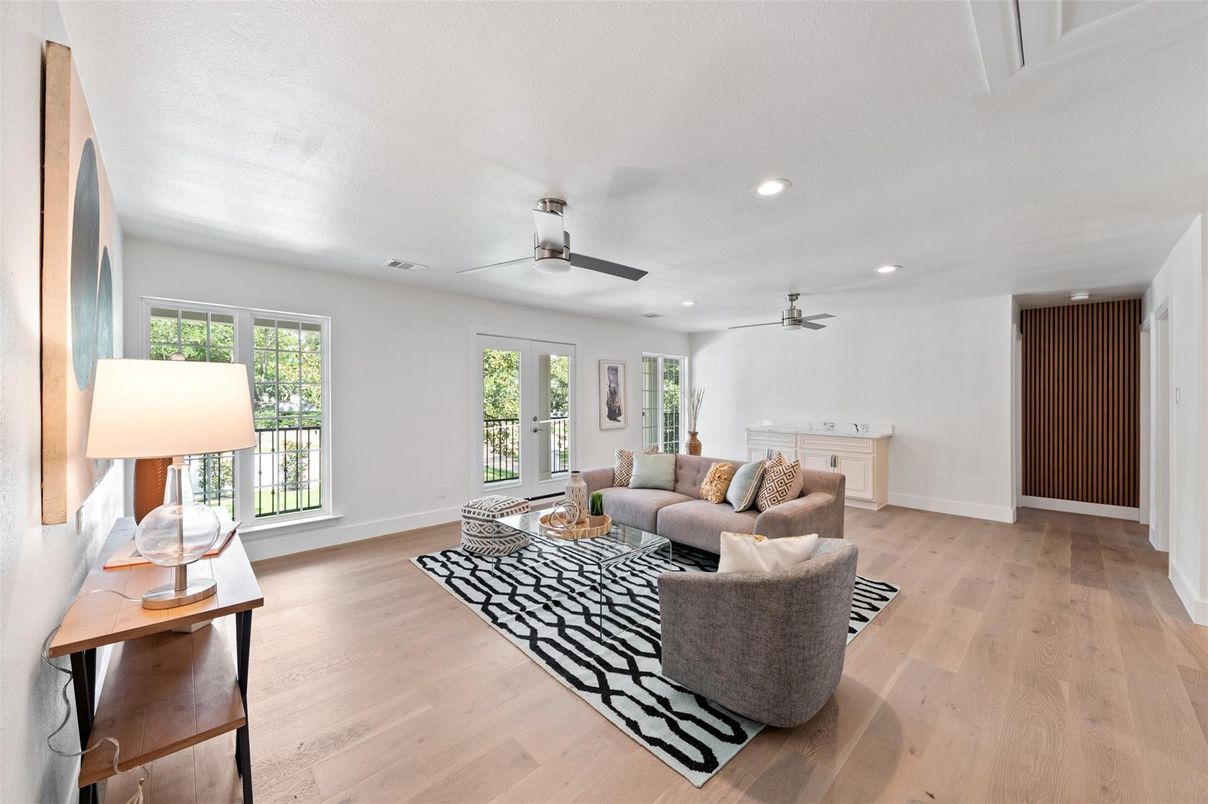 Interior, Living room, Recessed Lighting, Wood Texture Flooring
