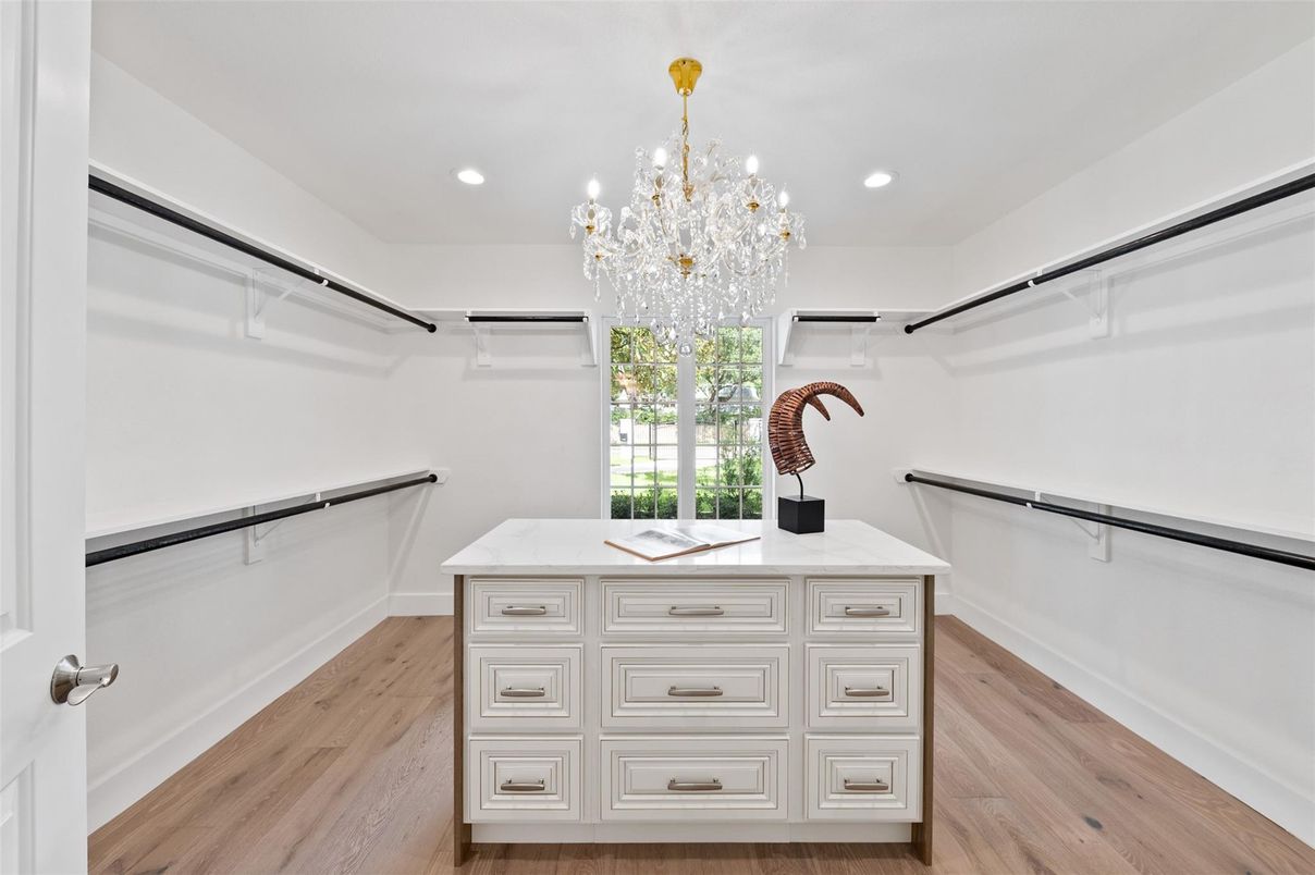 Chandelier, Interior, Recessed Lighting, Walk-in Closets, Wood Texture Flooring