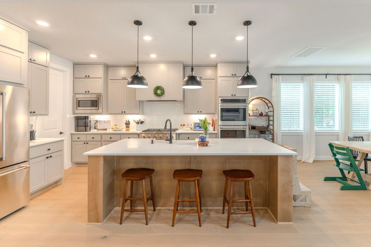 Interior, Kitchen, Pendant Lights, Recessed Lighting, Stainless Steel Appliances