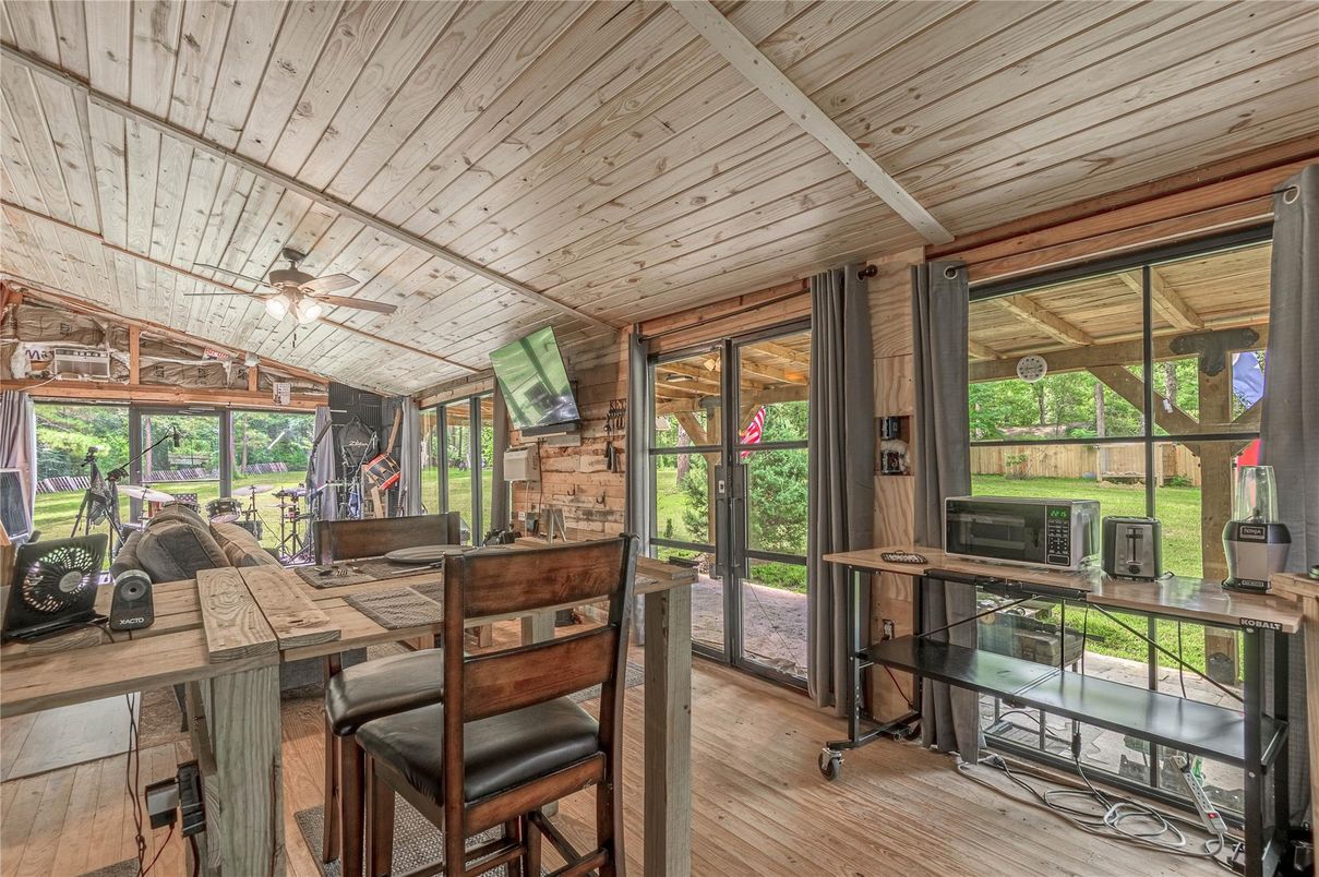Dining room, Interior, Sun Room, Wooden Ceilings, Wood Texture Flooring