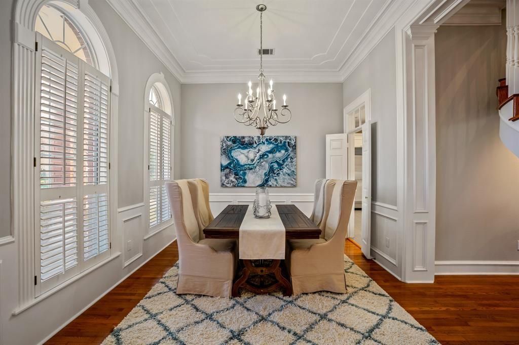 Chandelier, Dining room, Interior, Wood Texture Flooring