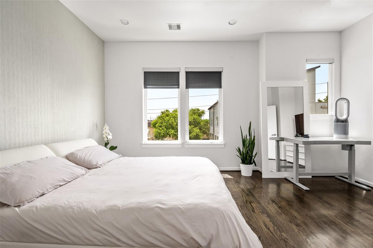 Bedroom, Interior, Recessed Lighting, Wood Texture Flooring