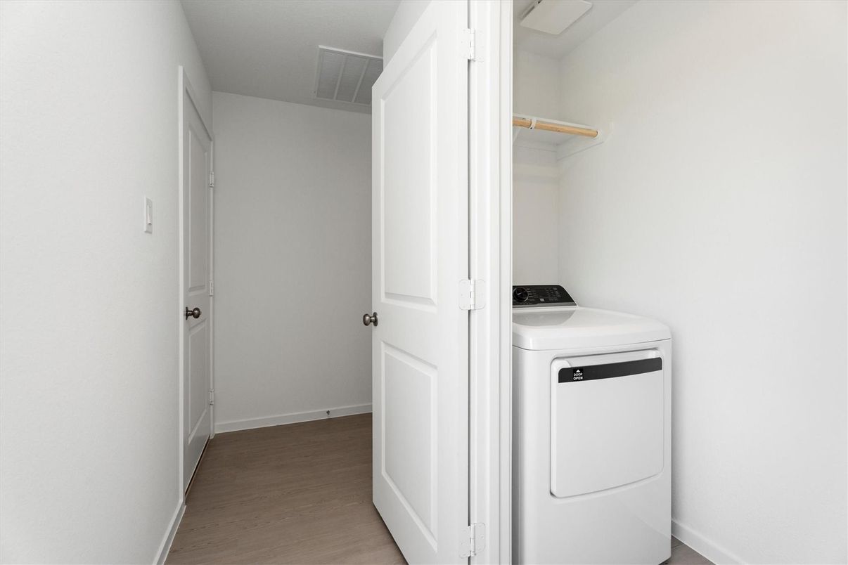 Interior, Utility Closets, Washer, Wood Texture Flooring