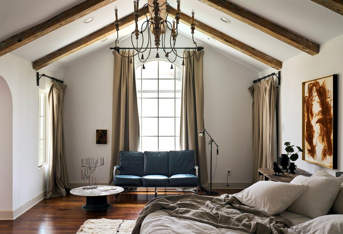 Chandelier, Interior, Living room, Recessed Lighting, Wooden Beams, Wood Texture Flooring