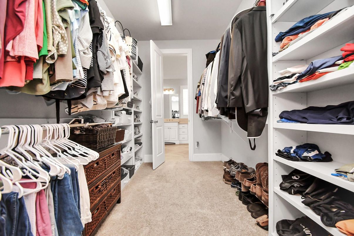 Interior, Walk-in Closets