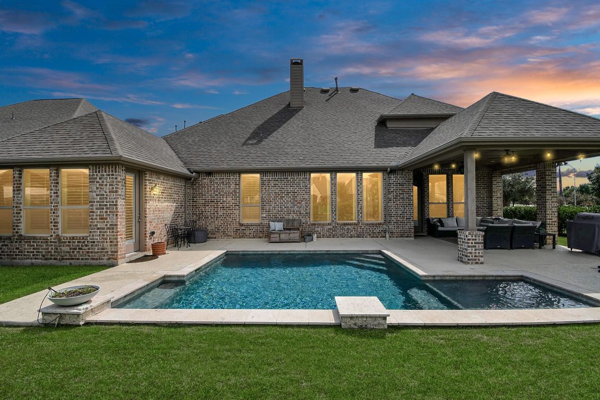Exterior, Pool