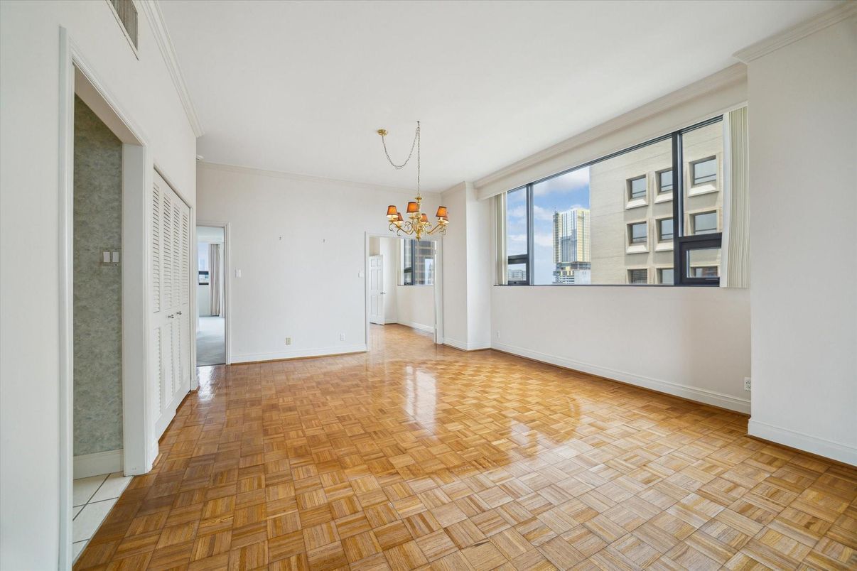 Chandelier, Empty room, Interior, Wood Texture Flooring
