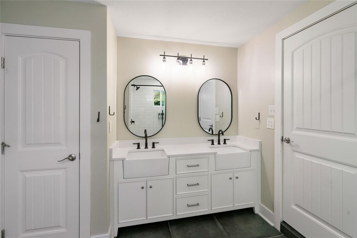 Bathroom, Dual Sink Vanities, Interior
