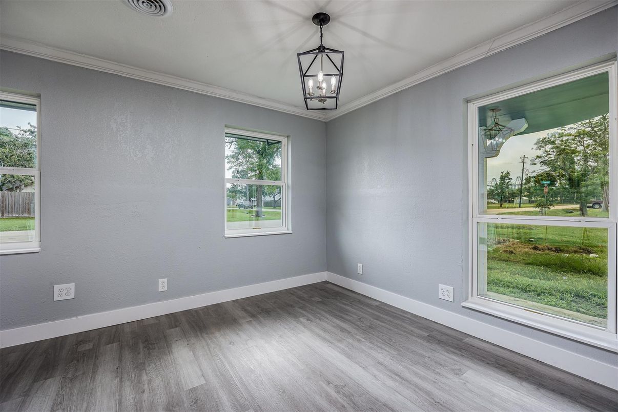 Empty room, Interior, Pendant Lights, Wood Texture Flooring