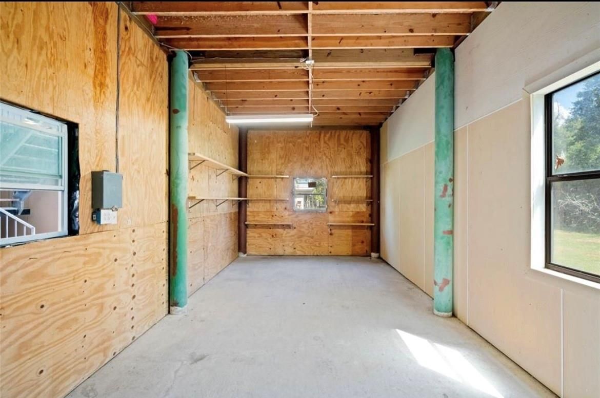 Empty room, Interior, Wooden Beams, Wooden Ceilings, Wooden Walls