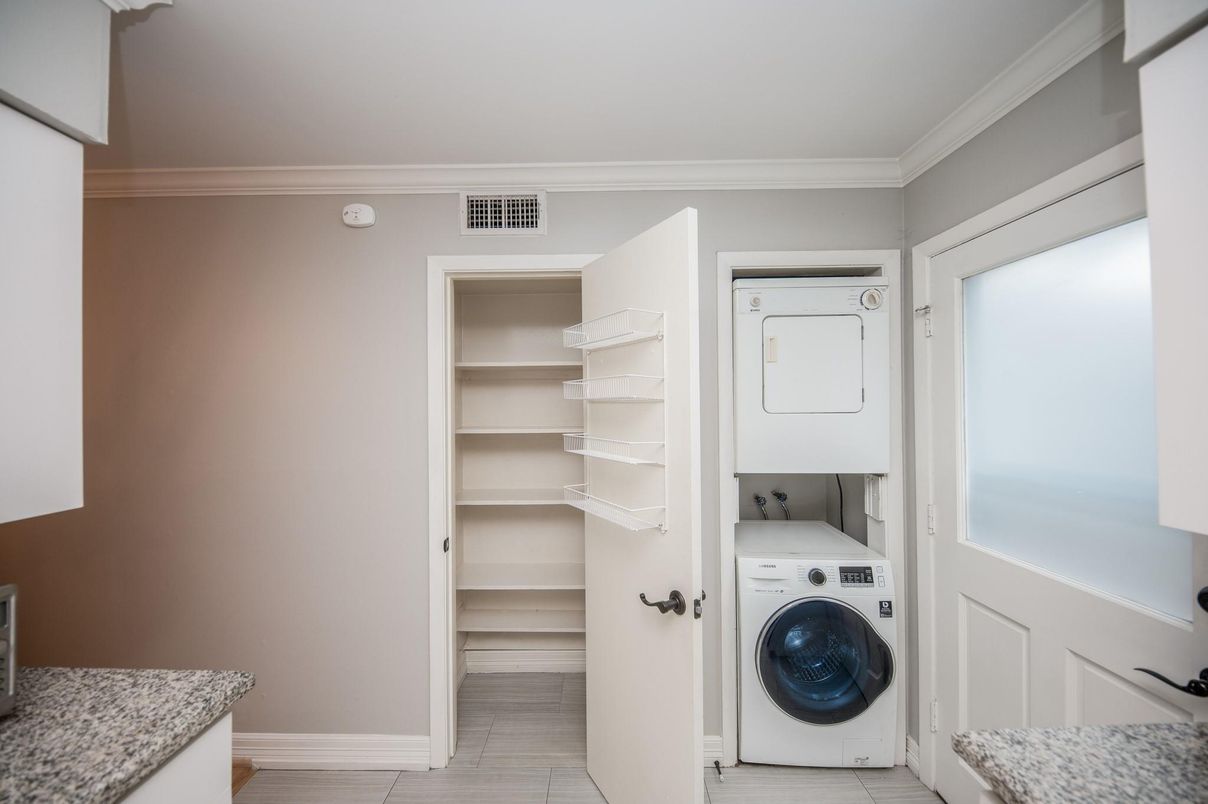 Interior, Utility Closets, Washer