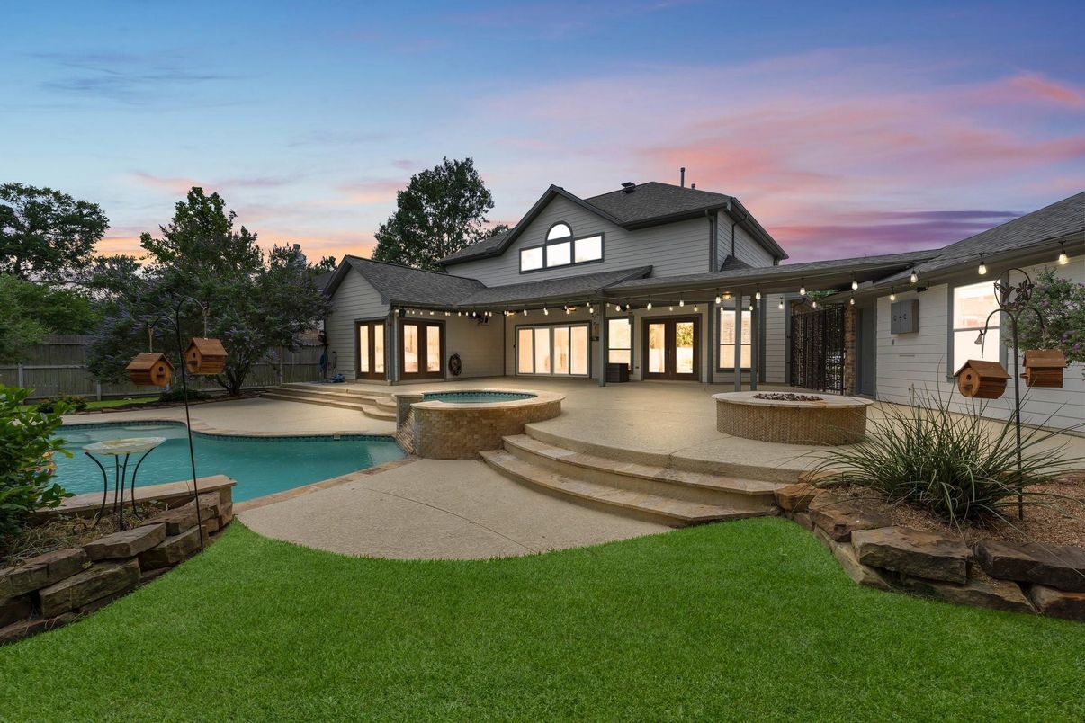 Backyard, Exterior, Pool